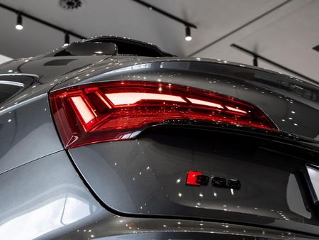 2025-Audi-SQ5-Sportback-quattro-Black-Edition-30-TFSI_6
