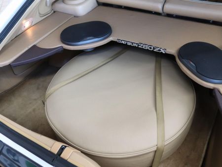 1982-Datsun-280-ZX-5-Speed_12