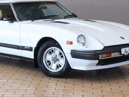 1982-Datsun-280-ZX-5-Speed_1