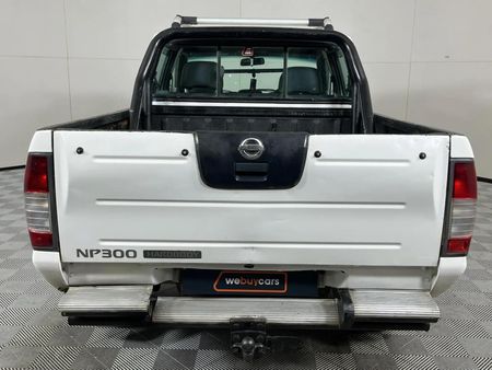 2009-Nissan-NP300-24i-Hi-Rider-Double-Cab_10
