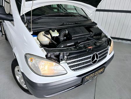 2005-Mercedes-Benz-Vito-115-CDI-CrewBus_10
