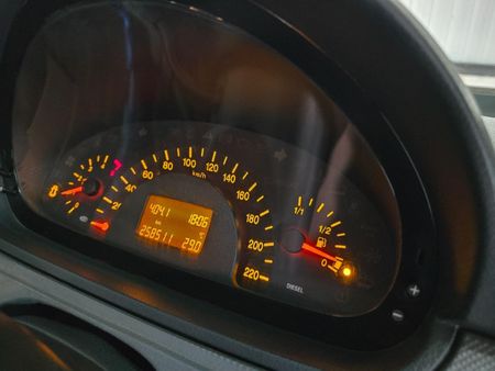 2005-Mercedes-Benz-Vito-115-CDI-CrewBus_13