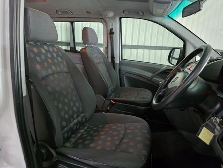 2005-Mercedes-Benz-Vito-115-CDI-CrewBus_16