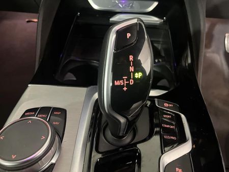 2018-BMW-X4-xDrive20i_10