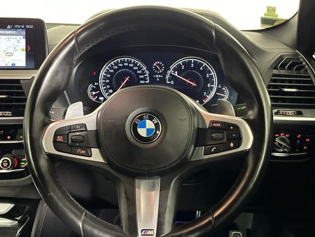 2018-BMW-X4-xDrive20i_12