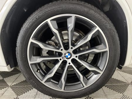 2018-BMW-X4-xDrive20i_4