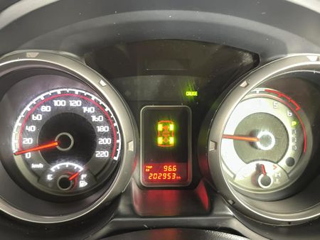 2013-Mitsubishi-Pajero-32-Di-Dc-GLS-Auto_2