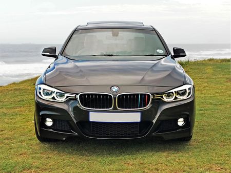 2016-BMW-3-Series-320d-40-Year-Edition-Auto_2