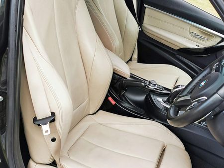 2016-BMW-3-Series-320d-40-Year-Edition-Auto_6