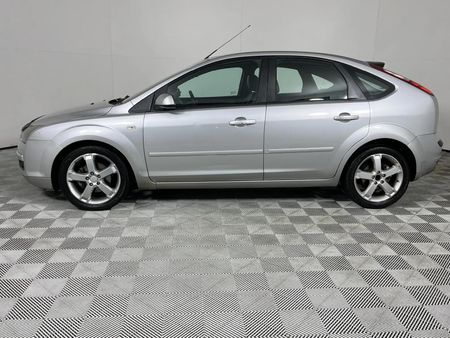 2005-Ford-Focus-20-TDCi-Si-5-dr_8