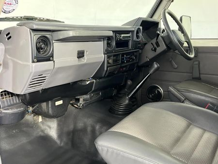 2006-Toyota-Land-Cruiser-70-45-Single-Cab_6