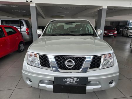 2013-Nissan-Navara-25-dCi-XE-4x4-Double-Cab_1