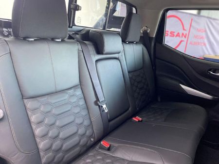 2025-Nissan-Navara-25D-LE-4X2-Double-Cab-Auto_19