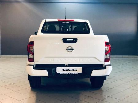 2025-Nissan-Navara-25D-LE-4X2-Double-Cab-Auto_3