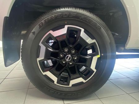 2025-Nissan-Navara-25D-LE-4X2-Double-Cab-Auto_8