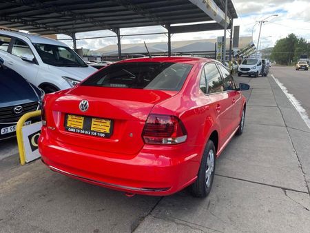 2018-Volkswagen-Polo-GP-14-Trendline_6