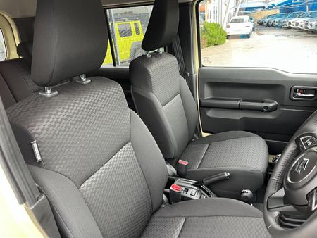2026-Suzuki-Jimny-15-GLX-AllGrip-5-Door_9