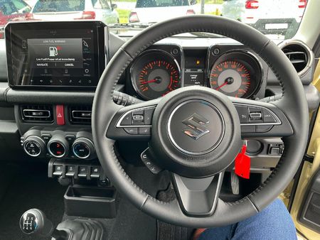 2026-Suzuki-Jimny-15-GLX-AllGrip-5-Door_10