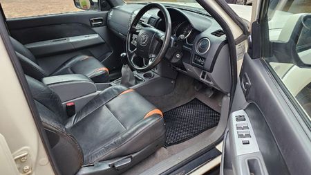 2009-Mazda-BT-50-30-CRDi-Drifter-SLE-Double-Cab_4