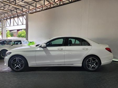2016-Mercedes-Benz-C-Class-C-220-Bluetec-AMG-Line-Auto_1