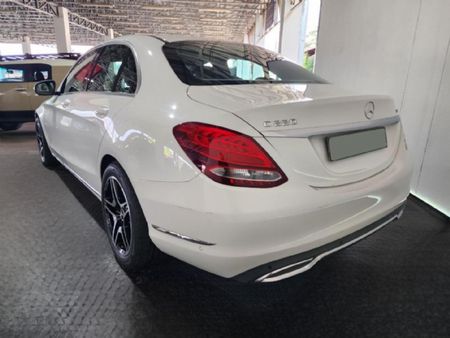 2016-Mercedes-Benz-C-Class-C-220-Bluetec-AMG-Line-Auto_2