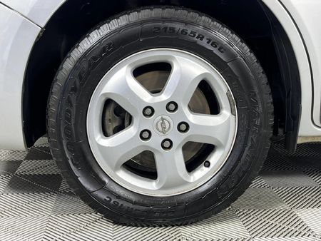 2009-Opel-Vivaro-19-CDTi-Bus_4