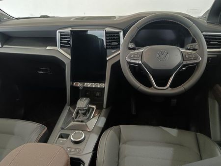 2025-Volkswagen-Amarok-30-TDI-V6-184kW-4Motion-Panamericana-Auto-Double_4