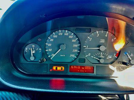 2002-BMW-3-Series-325Ci-Coupe_15