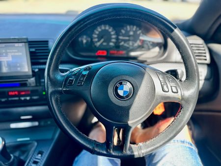 2002-BMW-3-Series-325Ci-Coupe_16