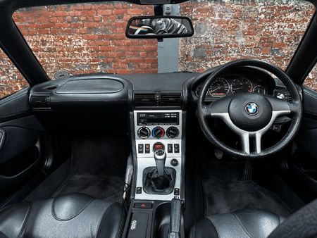 2001-BMW-Z3-30i_11