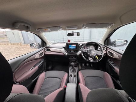 2025-Toyota-Starlet-Cross-2025-Toyota-Starlet-Cross-15-XS-Manual_14