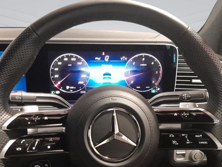 2024-Mercedes-Benz-GLE-450d-4Matic_8
