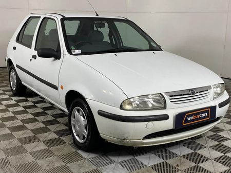 1997-Mazda-121-Soho-13-5-dr_6