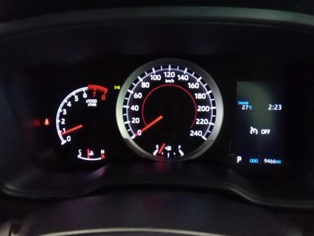 2024-Toyota-Corolla-Cross-18-XI_10