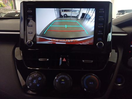 2024-Toyota-Corolla-Cross-18-XI_13