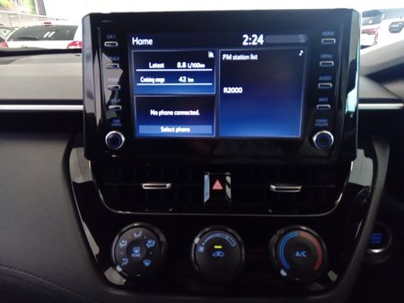 2024-Toyota-Corolla-Cross-18-XI_14