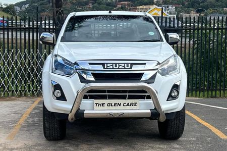 2021-Isuzu-D-Max-300-LX-Auto-Double-Cab_4