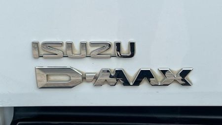 2021-Isuzu-D-Max-300-LX-Auto-Double-Cab_8