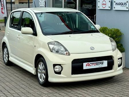 2010-Daihatsu-Sirion-Daihatsu-Sirion-15-Sport_0