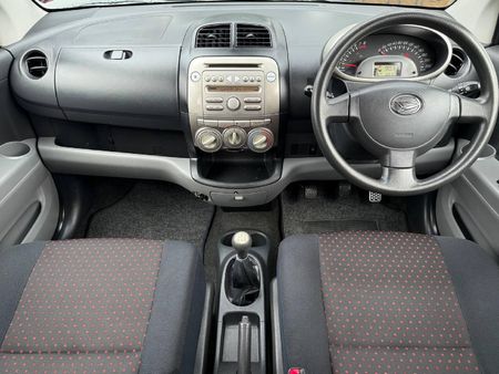2010-Daihatsu-Sirion-Daihatsu-Sirion-15-Sport_9