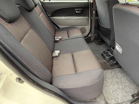 2010-Daihatsu-Sirion-Daihatsu-Sirion-15-Sport_11