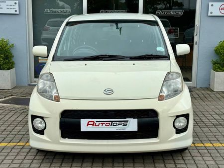 2010-Daihatsu-Sirion-Daihatsu-Sirion-15-Sport_4