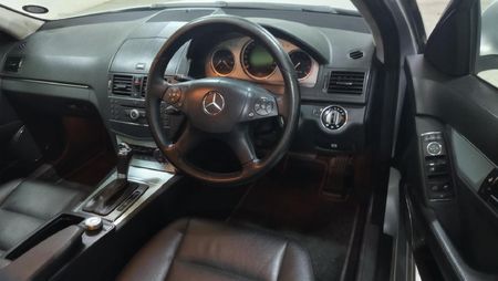 2008-Mercedes-Benz-C-Class-C-350-Elegance-Auto_8