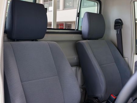 2025-Toyota-Land-Cruiser-79-28GD-6-Single-Cab_21