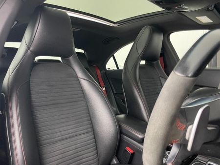 2015-Mercedes-AMG-CLA-45-AMG_15