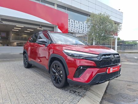 2023-Toyota-Corolla-Cross-18-GR-S_0