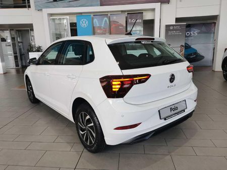 2025-Volkswagen-Polo-10-TSI-Life-Auto_3