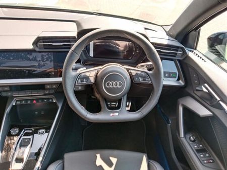 2025-Audi-A3-Sportback-Black-Edition-35-TFSI_13