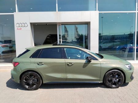 2025-Audi-A3-Sportback-Black-Edition-35-TFSI_3