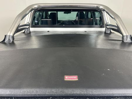 2020-Isuzu-D-Max-300-LX-Double-Cab_12